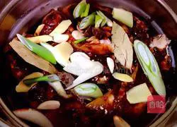 Illustration of how to make soy pig trotters 6