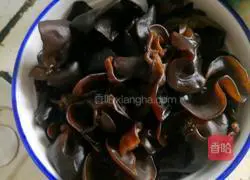 Illustration of how to make chicken wings stewed with matsutake, potatoes and kelp 6