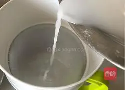 Homemade Illustration of how to make handmade cold skin 8