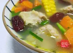 Illustration of how to make carrot, corn and pork ribs soup 8