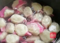 Illustration of how to make colorful dumplings 16