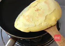 Illustration of how to make egg pancakes 6