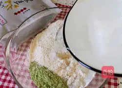 Illustration of how to make black bean pancakes and rolls 6