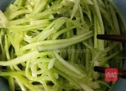 Illustration of how to make delicious cucumber 15