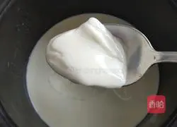 Illustration of how to make yogurt taro balls 5