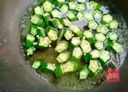 Illustration of how to make fried shrimps with okra 5