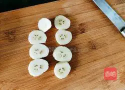 Illustration of how to make banana milk and sea cucumber 7