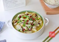 Golden Sauerkraut Illustration of how to cook fish 15