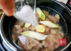 Oxtail Soup#New Year's Eve Dinner Recipe Illustration 4