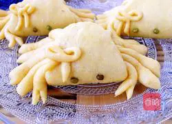 Illustration of how to make cartoon steamed buns (little crabs) 17