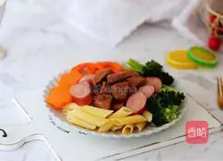 Illustration of how to make steak covered with pasta 11