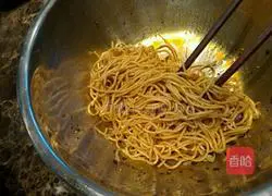 Illustration of how to make Korean cold noodles 5