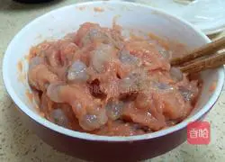 Illustration of how to make shrimp wontons 9