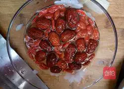 Illustration of how to make steam pot chicken 3