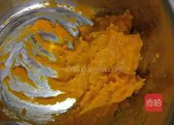 Illustration of how to make pumpkin-shaped steamed buns 4