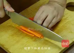 Illustration of Korean Konjac Chicken Shredded Salad 4