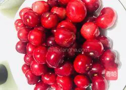 Illustration of how to make cherry wine 2