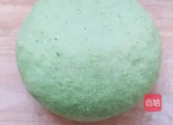 Illustration of how to make spinach juice spring cakes 4