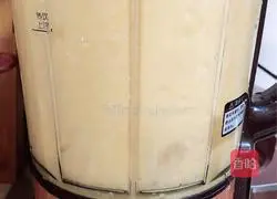 Recipe for Lily, Longan and Tremella Soup (moistening lungs and nourishing blood) 8