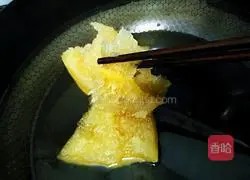 Illustration of how to make grapefruit rock sugar water 10