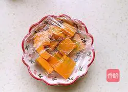 Illustration of how to make yeast pumpkin cake 1