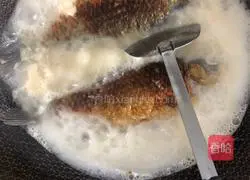 Illustration of how to make crucian carp soup 4