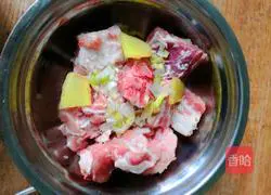 Winter Melon Braised Pork Ribs Recipe Illustration 3