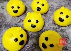 Illustration of how to make pumpkin and bear bean paste buns 12