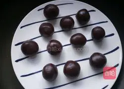 Illustration of how to make sweet potato bean paste cake 9