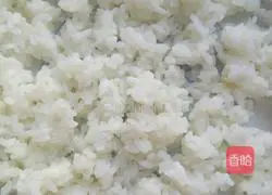 Illustration of how to make buttered sea grapes 4