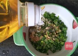 Illustration of how to make scallion pancake (dumpling skin version) 3