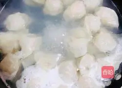 Illustration of how to stew seaweed and three fresh wontons 10