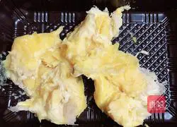 Durian Banana Milkshake Recipe Illustration 2