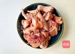 Illustration of how to make fish maw chicken soup 2