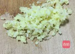 Illustration of how to make shrimp meatball soup 1