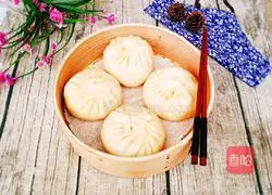 Illustration of how to make pork and green onion stuffed buns 15