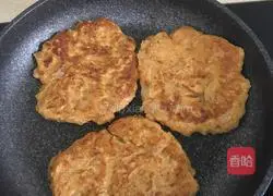 Illustration of how to make spicy cabbage cake 7