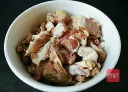 Illustration of how to make stewed duck soup 1