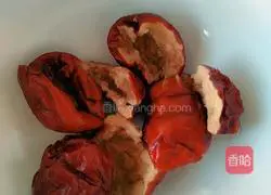 Illustration of making red date soy milk 5