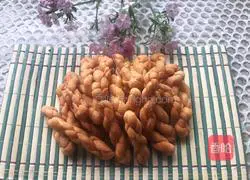 Illustration of how to make egg twists 15