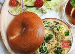 Illustration of how to make baked bagel with broccoli and ham without cracking and saltiness 10