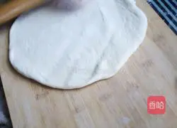 Illustration of how to make crispy cumin flower rolls 2
