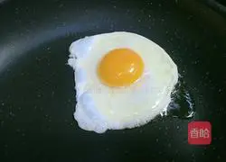 Illustration of how to make breakfast clear noodle soup 3