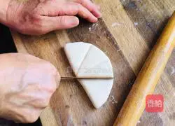 Lotus Leaf Cake Recipe Illustration 5