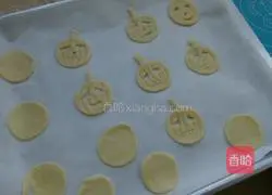 Chocolate Sandwich Biscuits Recipe Illustration 5