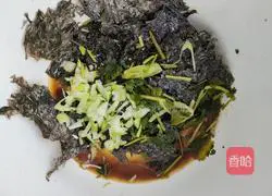 Illustration of how to make soup wontons 2