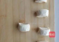 Illustration of how to make bean paste buns 7