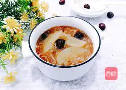 Illustration of how to make red dates, snow pear and white fungus soup 15