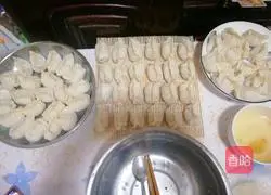 Illustration of how to make radish and pork dumplings 7