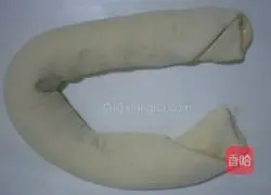 Flower oil roll Illustration of how to make steamed buns 13